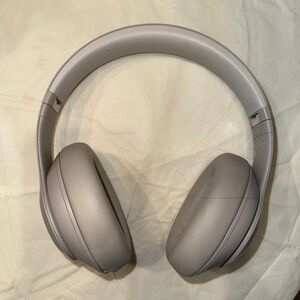 Beats by Dre Over-Ear Headphones - Gray